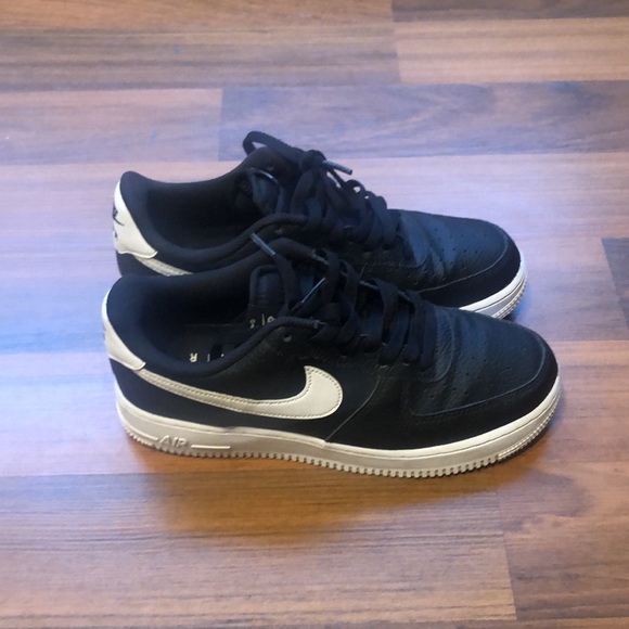 Nike Men’s Air Force 1 ‘07 - Picture 3 of 4